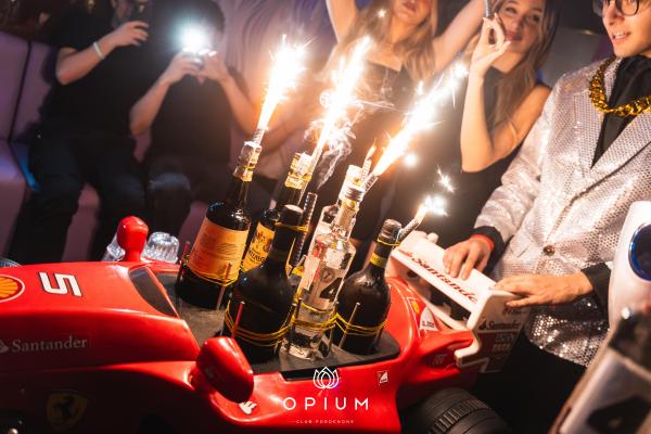 TAYLOR MEGA all'Opium Club, discoteca di Pordenone &ndash; foto 31