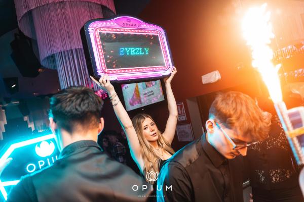 TAYLOR MEGA all'Opium Club, discoteca di Pordenone &ndash; foto 38
