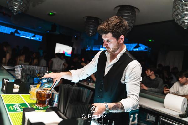 TAYLOR MEGA all'Opium Club, discoteca di Pordenone &ndash; foto 55