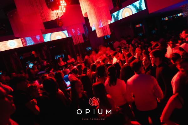 Senorita all'Opium Club, discoteca di Pordenone &ndash; foto 13