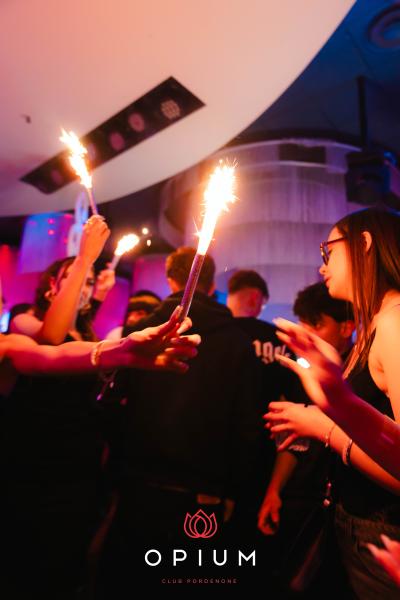 Senorita all'Opium Club, discoteca di Pordenone &ndash; foto 23