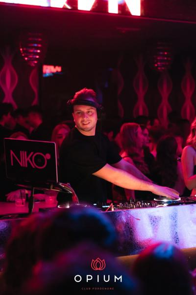 Nerissima Serpe all'Opium Club, discoteca di Pordenone &ndash; foto 12