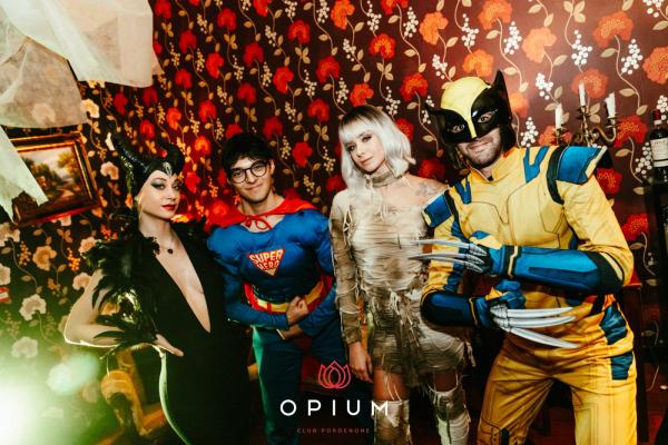 Halloween Italiano all'Opium Club, discoteca di Pordenone &ndash; foto 3