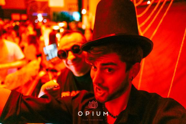 Halloween Italiano all'Opium Club, discoteca di Pordenone &ndash; foto 55