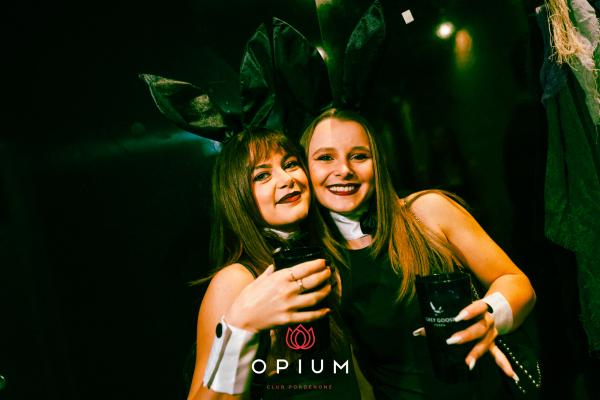 Halloween Italiano all'Opium Club, discoteca di Pordenone &ndash; foto 73