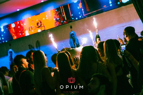 Halloween Italiano all'Opium Club, discoteca di Pordenone &ndash; foto 90