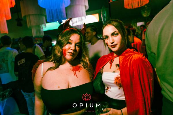 Halloween Italiano all'Opium Club, discoteca di Pordenone &ndash; foto 113
