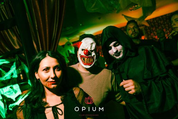 Halloween Italiano all'Opium Club, discoteca di Pordenone &ndash; foto 136