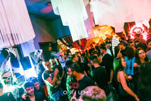 Halloween Italiano all'Opium Club, discoteca di Pordenone &ndash; foto 141
