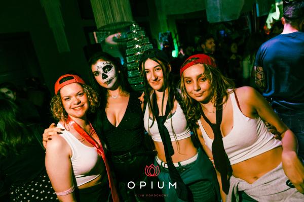 Halloween Italiano all'Opium Club, discoteca di Pordenone &ndash; foto 143