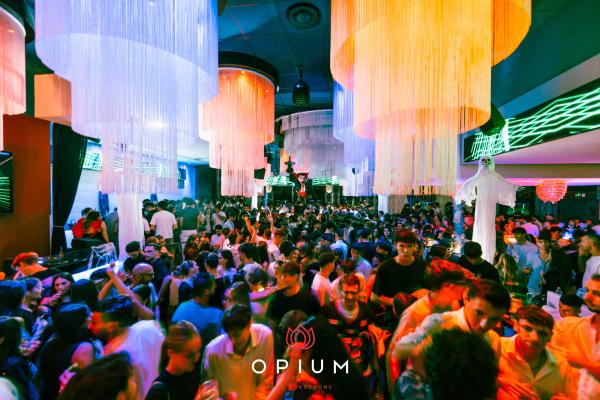 Halloween Italiano all'Opium Club, discoteca di Pordenone &ndash; foto 155