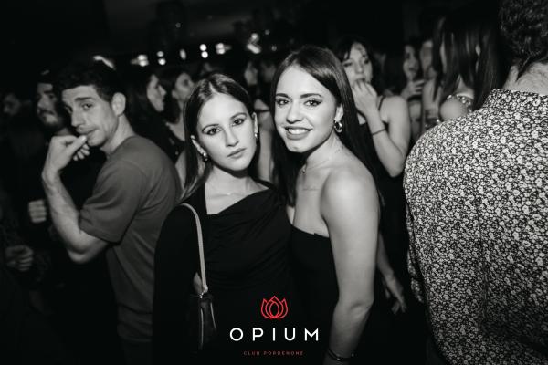 Opening all'Opium Club, discoteca di Pordenone &ndash; foto 22