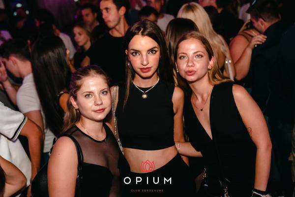 Opening all'Opium Club, discoteca di Pordenone &ndash; foto 35