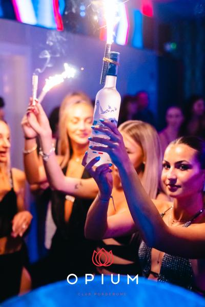Opening all'Opium Club, discoteca di Pordenone &ndash; foto 39