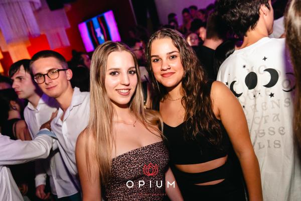Opening all'Opium Club, discoteca di Pordenone &ndash; foto 54