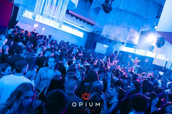 Opening all'Opium Club, discoteca di Pordenone &ndash; foto 123