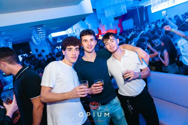 Opening all'Opium Club, discoteca di Pordenone &ndash; foto 151