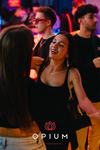 Opening all'Opium Club, discoteca di Pordenone &ndash; foto 158