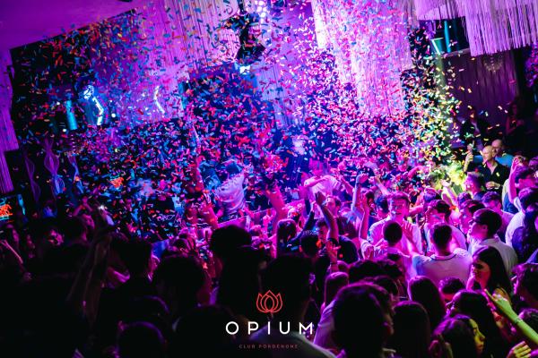 Opening all'Opium Club, discoteca di Pordenone &ndash; foto 166
