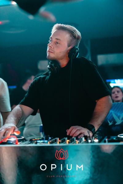 Opening all'Opium Club, discoteca di Pordenone &ndash; foto 184