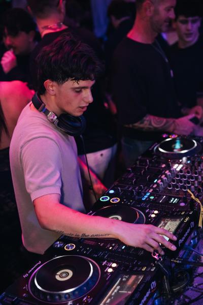 Opening Act all'Opium Club, discoteca di Pordenone &ndash; foto 51
