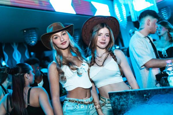 100 giorni all'Opium Club, discoteca di Pordenone &ndash; foto 16