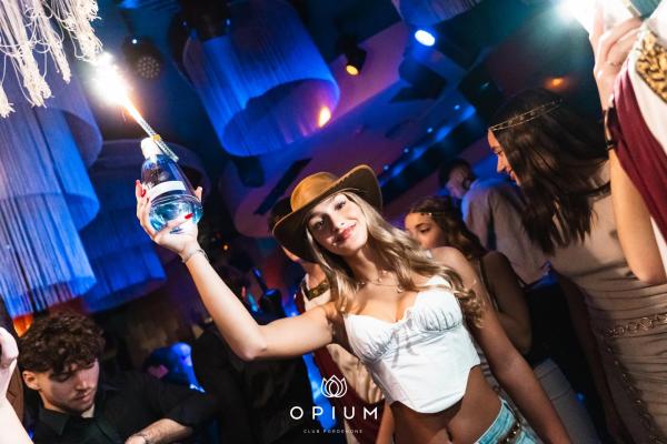 100 giorni all'Opium Club, discoteca di Pordenone &ndash; foto 18