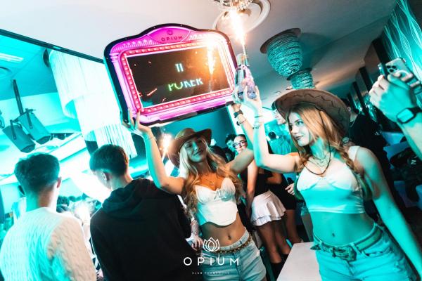 100 giorni all'Opium Club, discoteca di Pordenone &ndash; foto 52