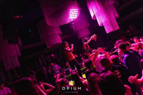 100 giorni all'Opium Club, discoteca di Pordenone &ndash; foto 107