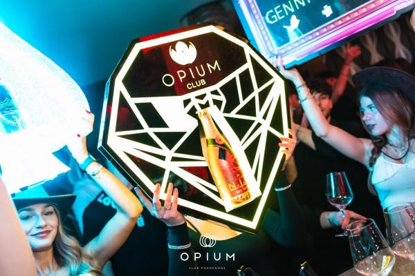 100 giorni all'Opium Club, discoteca di Pordenone &ndash; foto 114