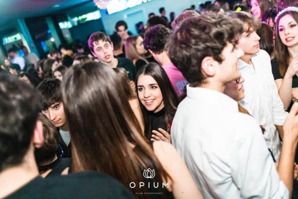 100 giorni all'Opium Club, discoteca di Pordenone &ndash; foto 136