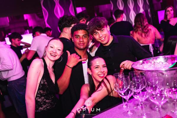 100 giorni all'Opium Club, discoteca di Pordenone &ndash; foto 151
