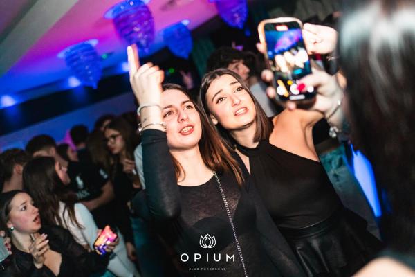 100 giorni all'Opium Club, discoteca di Pordenone &ndash; foto 152