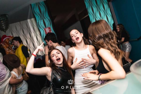100 giorni all'Opium Club, discoteca di Pordenone &ndash; foto 157