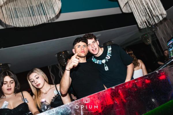 100 giorni &ndash; serata all'Opium Club, discoteca di Pordenone