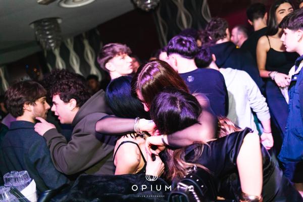 CARNEVALE ITALIANO all'Opium Club, discoteca di Pordenone &ndash; foto 46