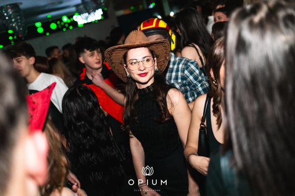 CARNEVALE ITALIANO all'Opium Club, discoteca di Pordenone &ndash; foto 62