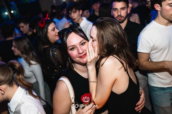 2000 HIT all'Opium Club, discoteca di Pordenone &ndash; foto 27