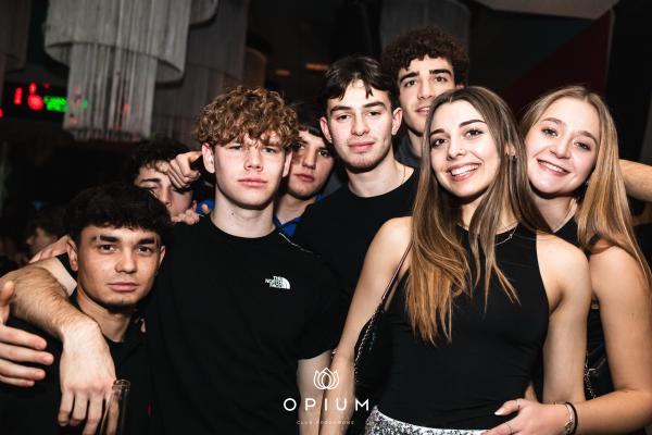 2000 HIT all'Opium Club, discoteca di Pordenone &ndash; foto 29