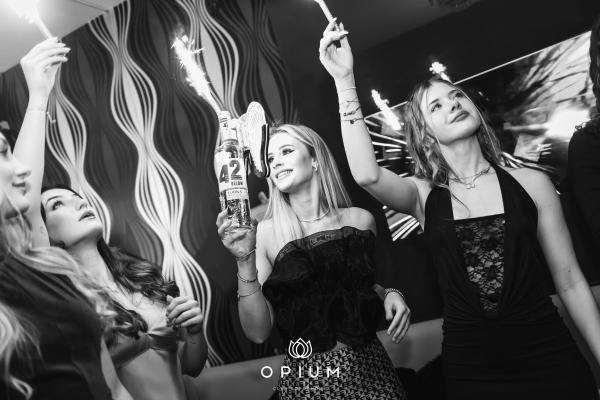 2000 HIT all'Opium Club, discoteca di Pordenone &ndash; foto 52