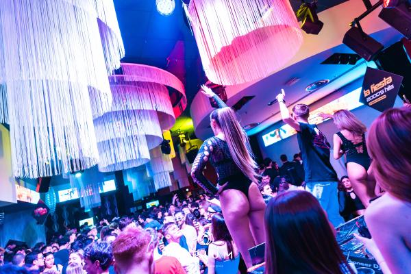 2000 HIT all'Opium Club, discoteca di Pordenone &ndash; foto 58