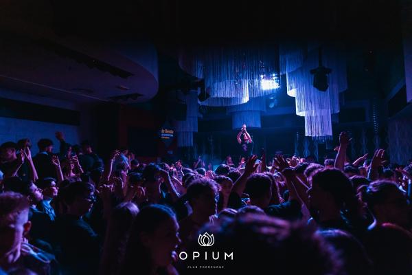 2000 HIT all'Opium Club, discoteca di Pordenone &ndash; foto 66