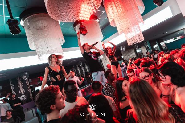 2000 HIT all'Opium Club, discoteca di Pordenone &ndash; foto 83