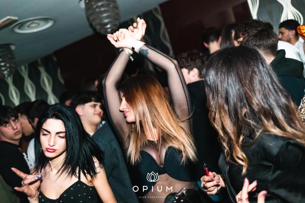 2000 HIT all'Opium Club, discoteca di Pordenone &ndash; foto 98