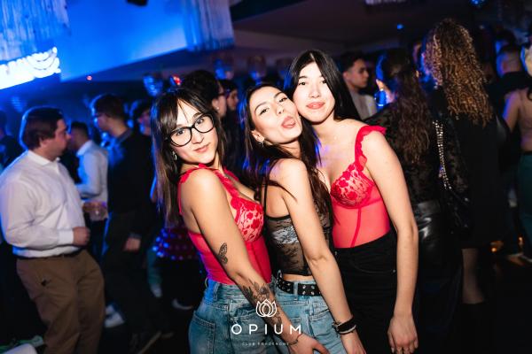 2000 HIT all'Opium Club, discoteca di Pordenone &ndash; foto 111