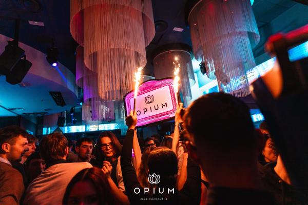 2000 HIT all'Opium Club, discoteca di Pordenone &ndash; foto 163