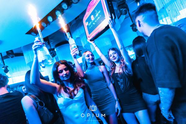 2000 HIT all'Opium Club, discoteca di Pordenone &ndash; foto 175