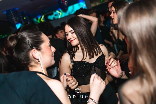 Senorita all'Opium Club, discoteca di Pordenone &ndash; foto 8