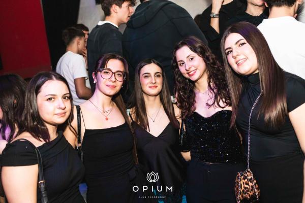 Senorita all'Opium Club, discoteca di Pordenone &ndash; foto 9