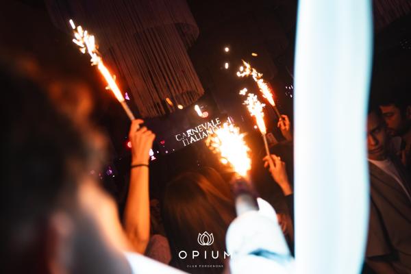 Senorita all'Opium Club, discoteca di Pordenone &ndash; foto 17